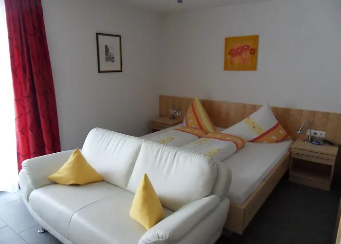 豪斯尔哈特酒店 拉迪斯