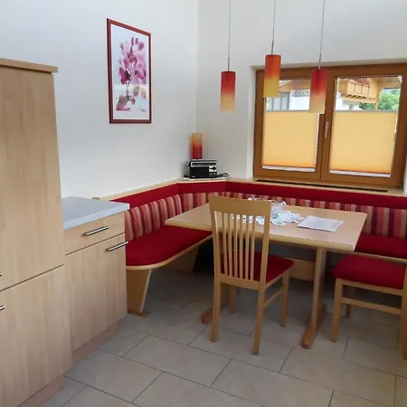 Apartman Haus Erhart Ladis